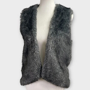 Faux fur vest women’s size medium. Drape front, gray grey. Mobwife whimsygoth
